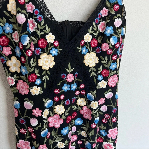 NWOT Needle And Thread Flower Foliage Playsuit Sleeveless Romper Black Multi 4 - Picture 3 of 12